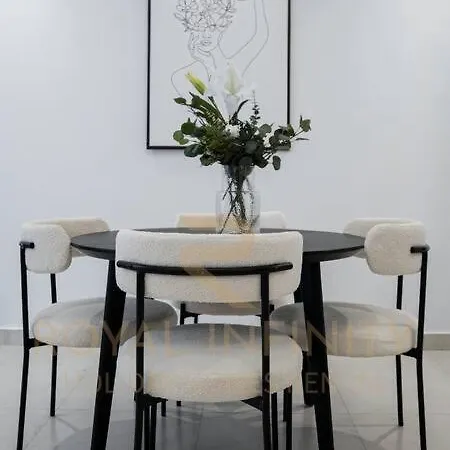 Furnished 1Bedroom Apartment Equipped Kitchen Near Airport & Metro Idea For Family And Business دبي المظهر الخارجي الصورة