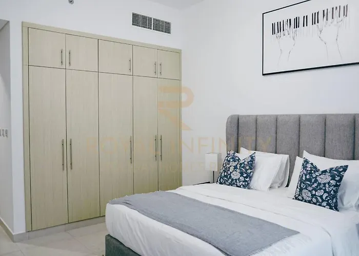 Furnished 1Bedroom Apartment Equipped Kitchen Near Airport & Metro Idea For Family And Business