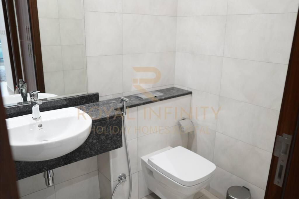 Furnished 1bedroom Equipped Kitchen Near Airport & Metro Idea For Family And Business شقة *